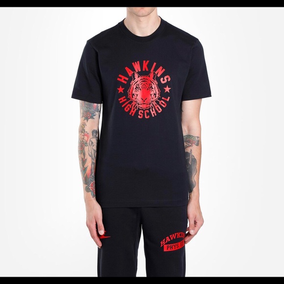 t shirt nike stranger things